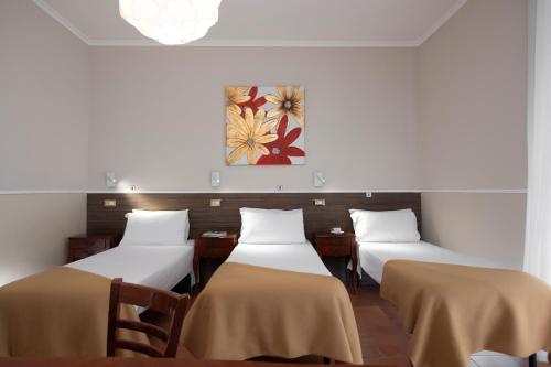 Des Artistes Budget Rooms