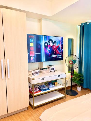 The Solaris Point with Pool View