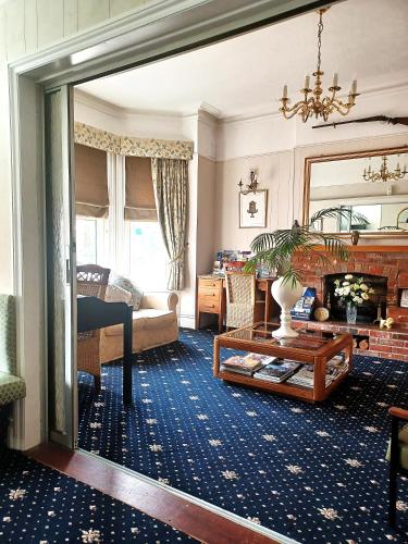 Hunters Lodge B&B