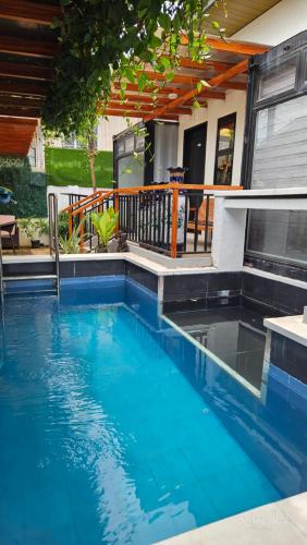 Jolie Joes One Bedroom Unit