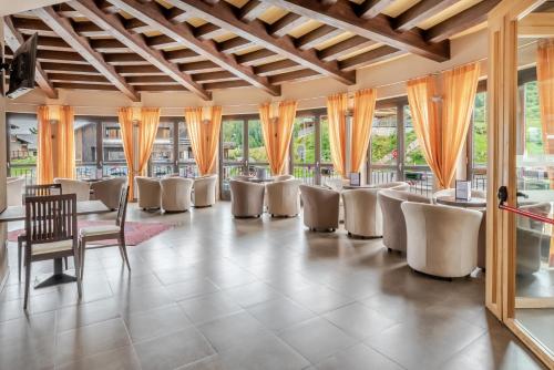 Dolomiti Chalet Family Hotel