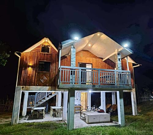 Loong transient house