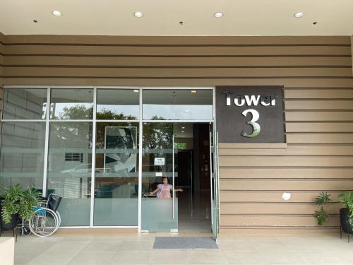 Cozy 2 Bedroom Condo with Balcony for Rent