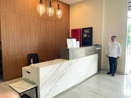 Cozy 2 Bedroom Condo with Balcony for Rent