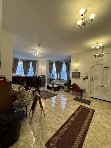 Carlton Court Hotel Eastbourne