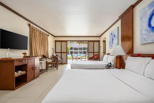 Maribago Blue Water Beach Resort