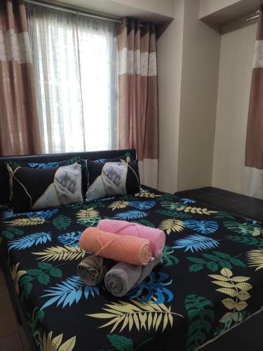 LDN Studio Unit Two Palm Tree