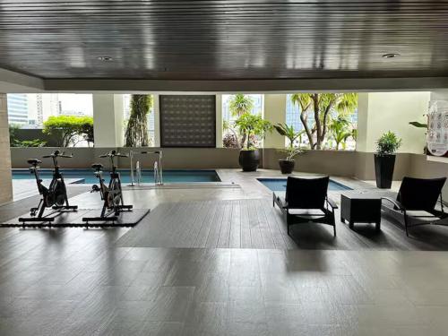 100 SQM 3BR in Central Makati Greenbelt Area