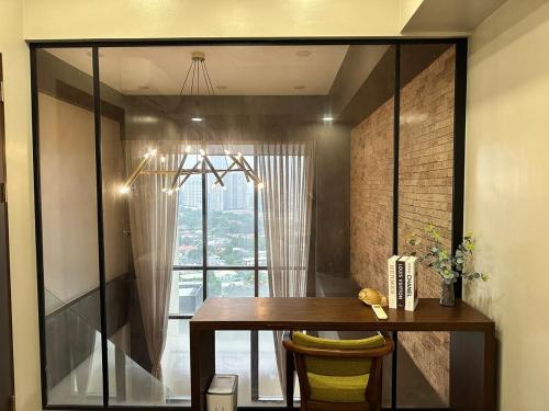 100 SQM 3BR in Central Makati Greenbelt Area
