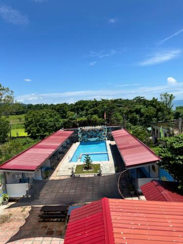 RRJJ's TRANSIENT - A minute walk away from the beach