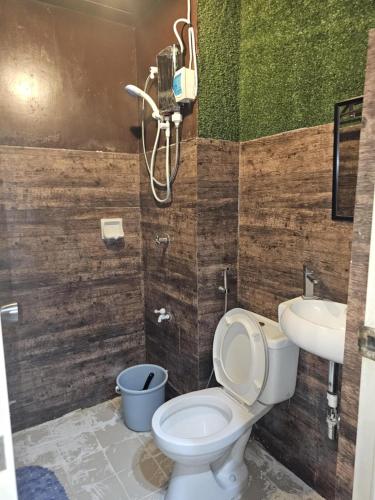 Valley Golf Condominium Staycation