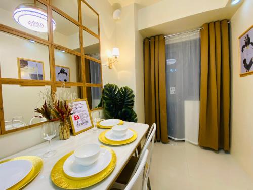 1BR Condo PoolView Balcony at S Residences Mall Of Asia near NAIA Airport