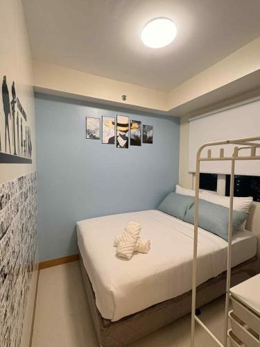 Dare Space Iloilo Anime-Balcony-Netflix-WiFi