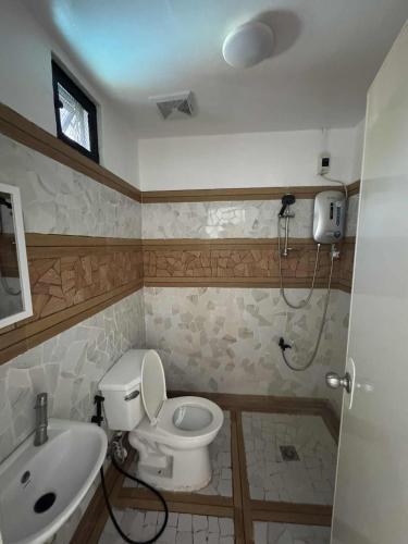 Stefanie Grace Paradise Inn