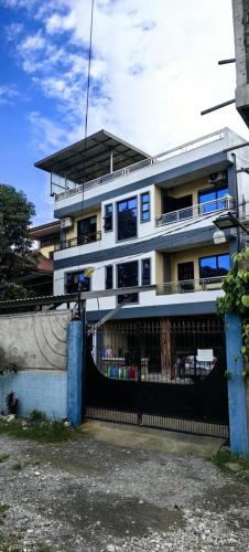 E2Paz Staycation and Guesthouse