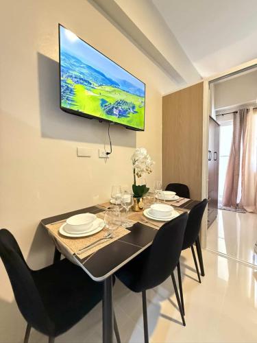 Primeworld Resort Style Cozy Condo Near Airport and Beaches