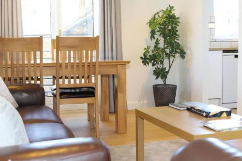 Canon Court Apartments