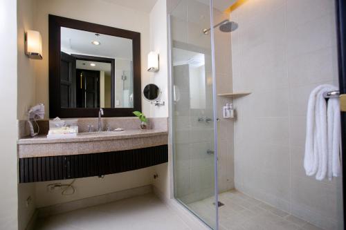 The Leaf At Timberland Heights