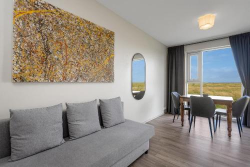 Myri Guesthouse Stay For A Tree