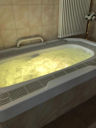 Vier Jahreszeiten am Yachthafen