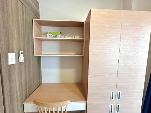 Cairong Inn Condominium TV with Netflix FAME RESIDENCES