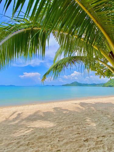 Gilligans Port Barton Beach Resort