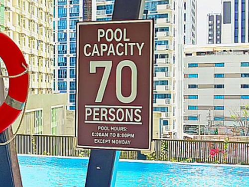 1703T1 Avida Riala IT Park Cozy Studio Unit 400Mpbs Speed