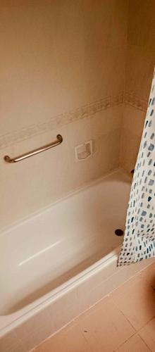 City & Mountain View Condotel Near Ayala