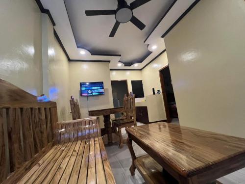EAVs Homestay
