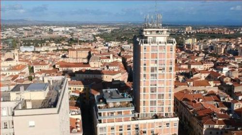 The Tower centro - Piazza Castello 11