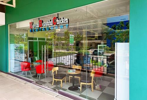 2214T3 Avida Riala IT Park 355Mbps Wi-Fi Queen Bed