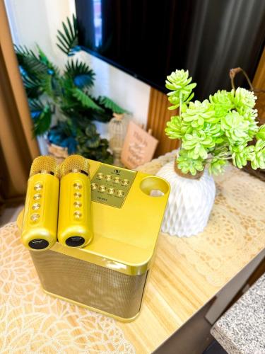 Twins Nest - CASA VICENTE Cozy 2-Bedroom Loft Condo Mandaluyong