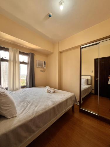 Radiance Manila Bay Bayview Comfort with Pool & Pet-Friendly