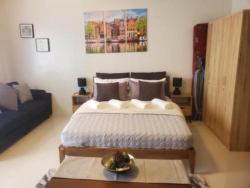 VERDANT by Vista Manors Deluxe Rooms with Balcony, Gym and Swimming Pool