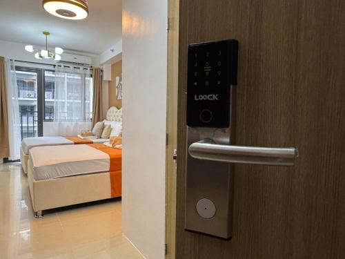 640 Coffee Room Shore 2 Residences MOA Pool View by Prime Stay