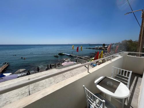 Annoula Studio & Apartments