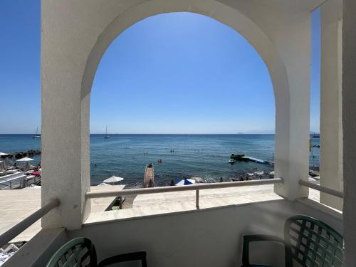 Annoula Studio & Apartments