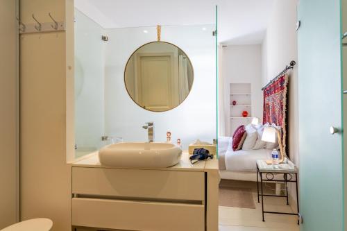 Logis La Bastide De Grignan Hotel & Restaurant La Chênaie