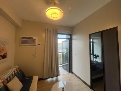Family suite facing Okada TV WiFi near NAIA&MOA Gentry Manor 8A