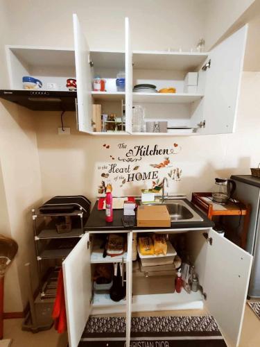 722 Avida Atria Tower 3 Come, Central, Cozy