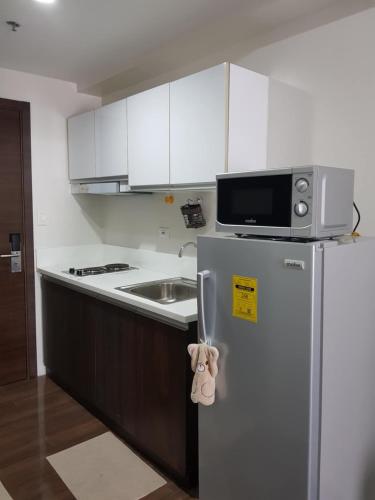 Fully-furnished 1-br unit