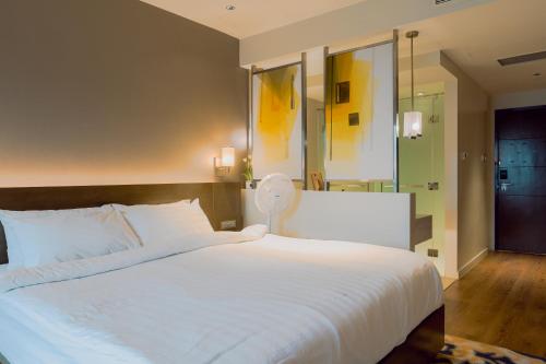 The Residences at Novotel Tower