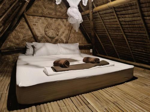 Lunad Retreats by Ecocio