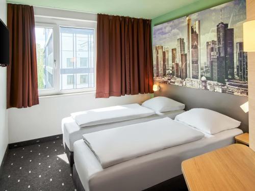 B&B HOTEL Frankfurt-West