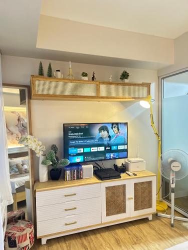 Azure Urban Beach Residences with PS4 near Airport