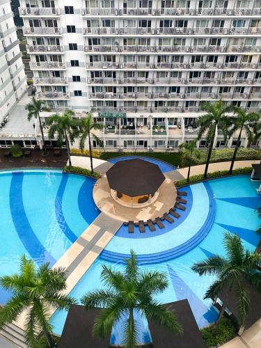 1BR- Axinite walking distance to MOA, PICC, SMX, Worldtrade near NAIA and Star City