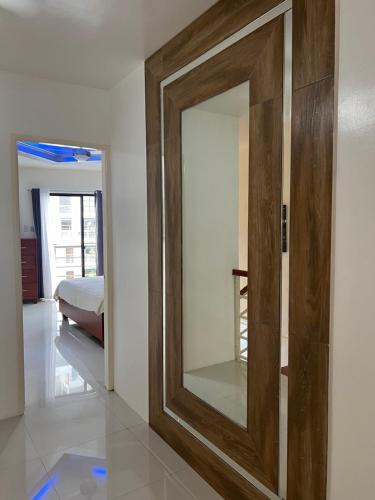 Grosvenor Square Kandi near walking street