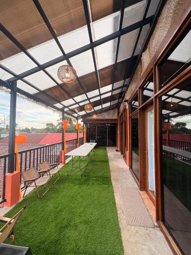 8-Bed Mixed Dorm, Surf & Social Hostel Siargao