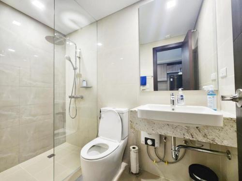 Modern 1 br in Park Mckinley West with Breathtaking view fast internet