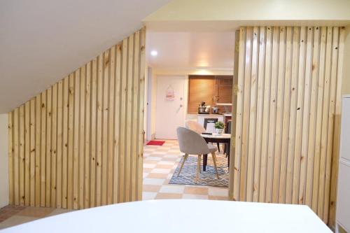 Terrace Heights Unit - Good for 3